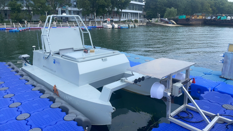 智驭水域，科技先行 | 泽铭科技HQ-2000无人船开启自动巡测新纪元(图2)